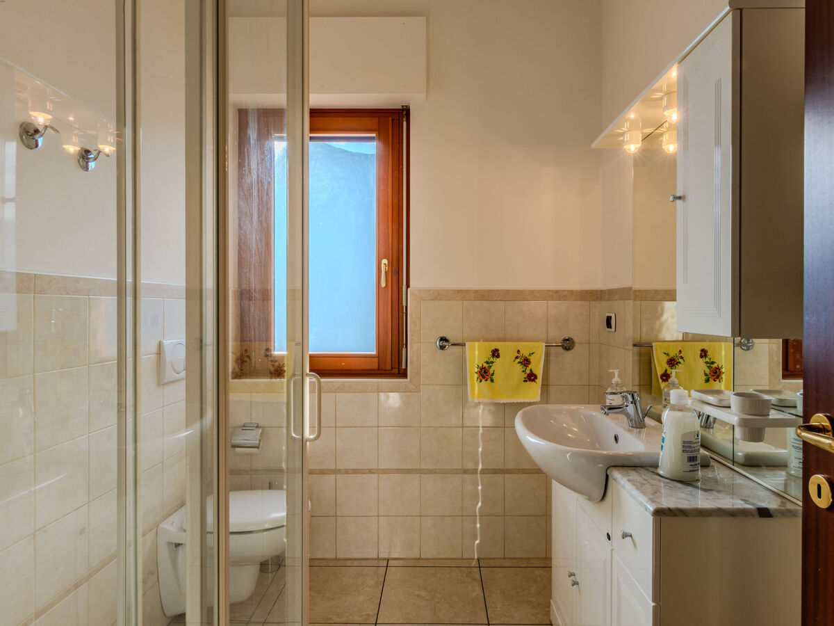 Miralago – Appartement 130 m² vue panoramique lac - Photo 24