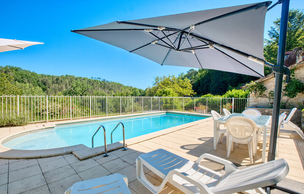 Maison 18e siècle avec piscine à Plazac - Photo 1