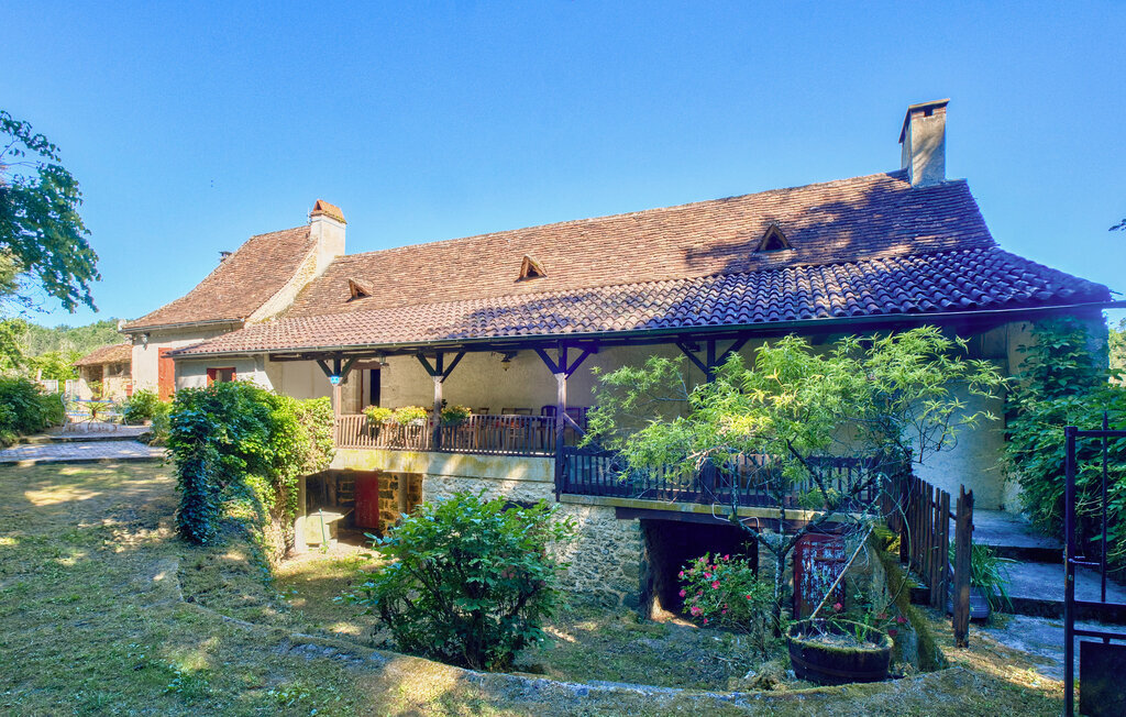 Maison 18e siècle avec piscine à Plazac - Photo 3