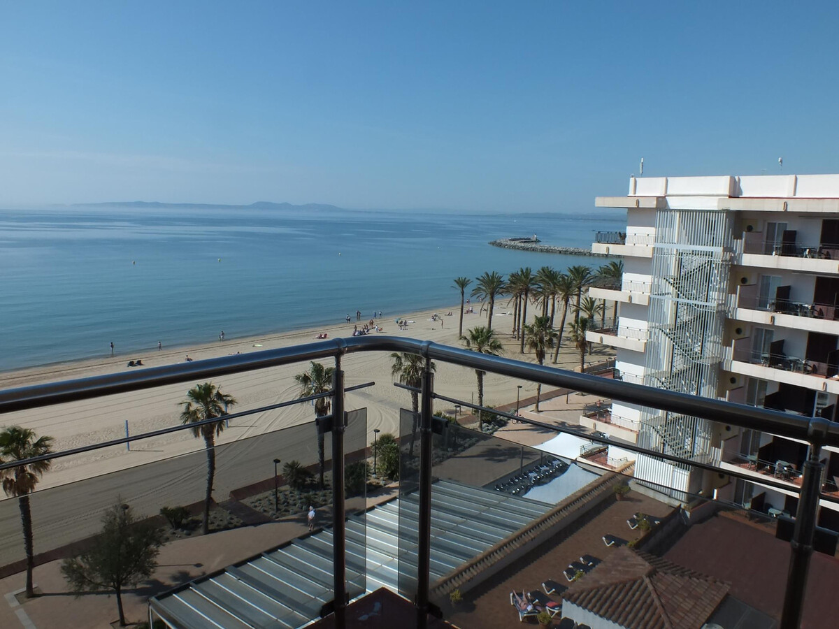 Appartement 6 pers front de mer, Roses - Terrasse & parking - Photo 2