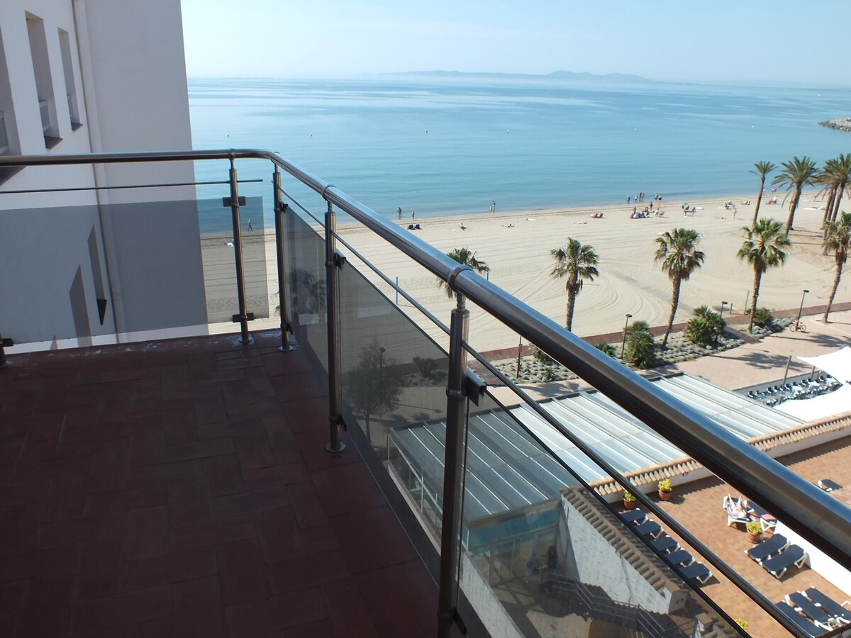 Appartement 6 pers front de mer, Roses - Terrasse & parking - Photo 3