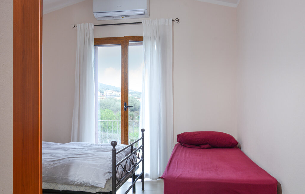 Maison 5 pers. près plage à Malamuri, terrasse couverte - Photo 12