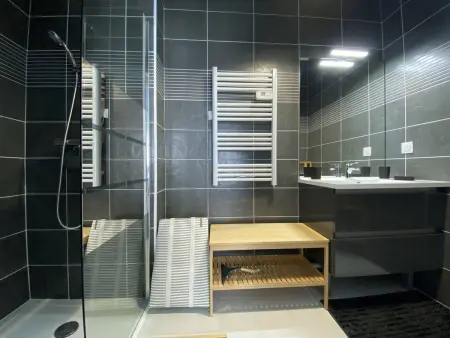 T2 Royan 40m² balcon, parking, 250m plage : photo 14