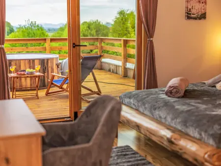 Maison Mirjam à Gospić, 7 personnes, jacuzzi : photo 13