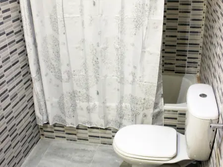 Appartement moderne 1 chambre avec piscine, parking et Wi-Fi au centre de Málaga - Photo 17