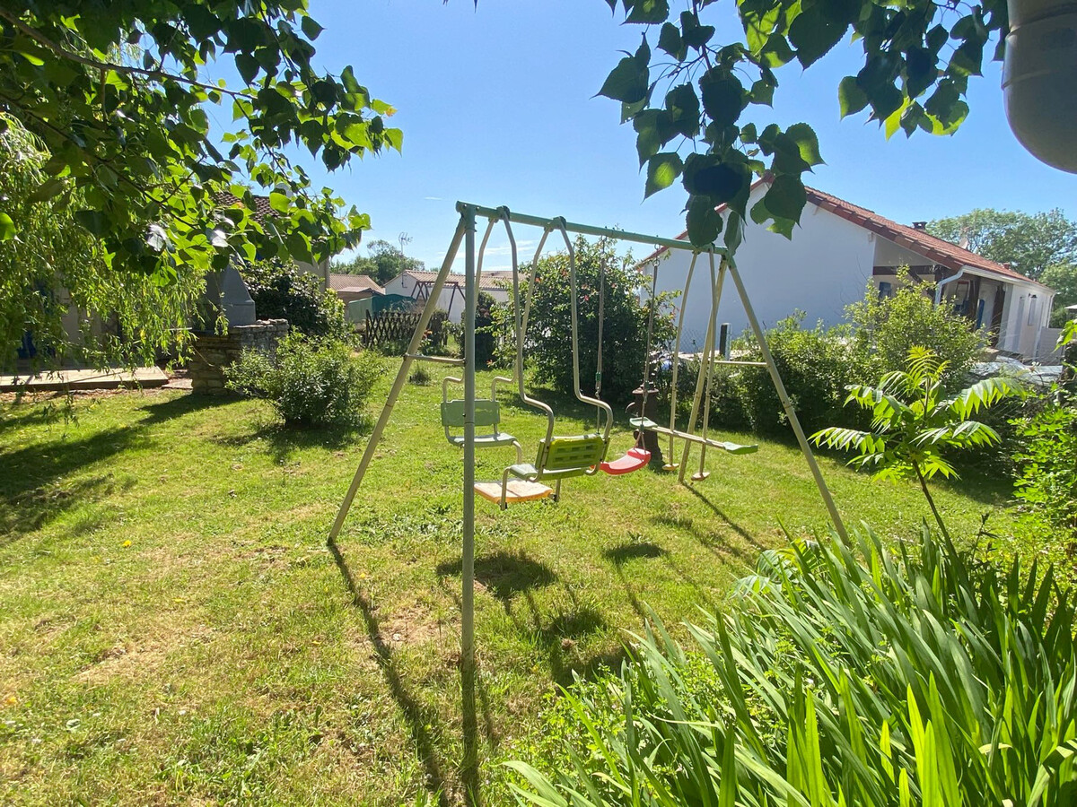 Maison 3 chambres, jardin 1000 m², climatisation à Avrillé - Photo 3