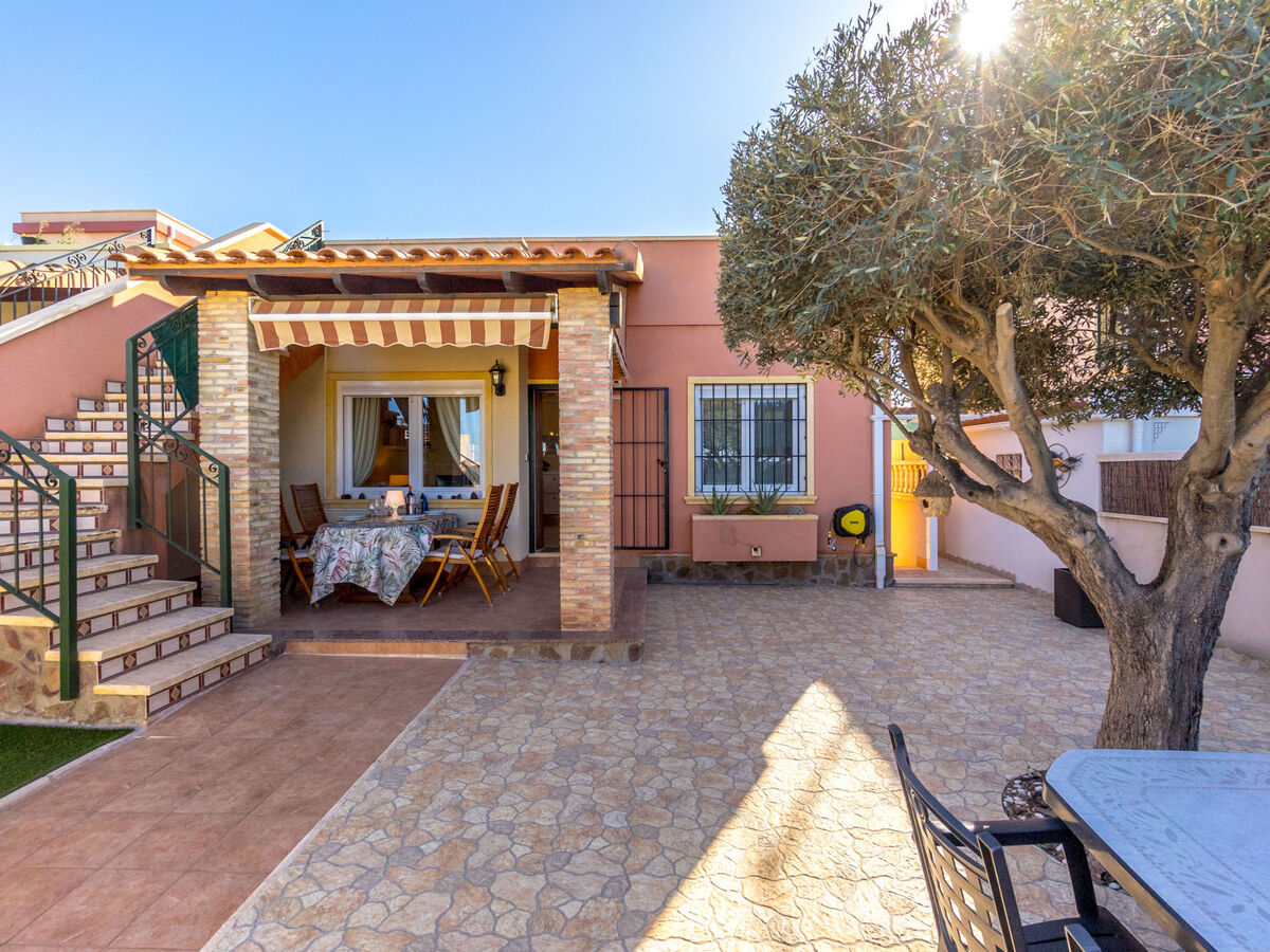 Villa Madrid - Maison jumelée à 2 km de la plage - Photo 16