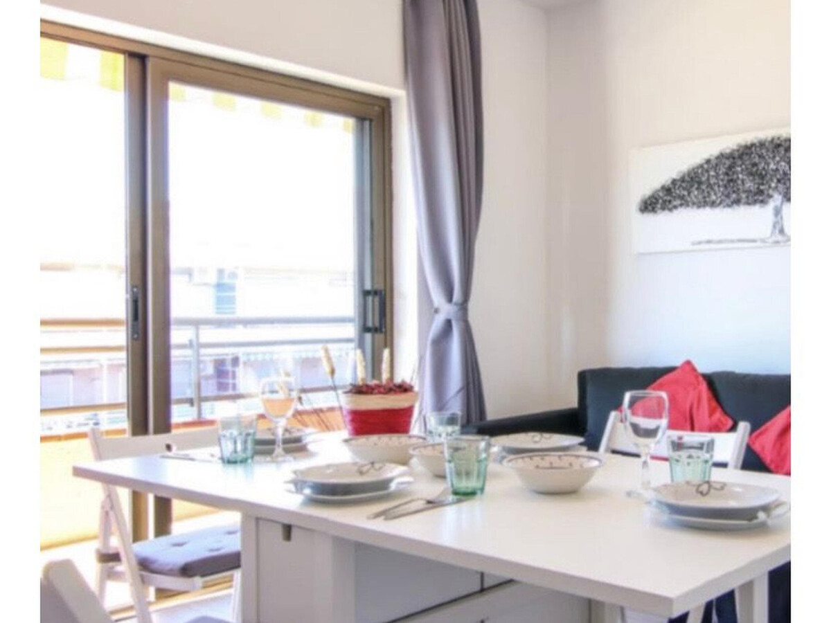 Appartement Neptuno à Platja d'Aro : 2 ch, terrasse et centre-ville - Photo 3