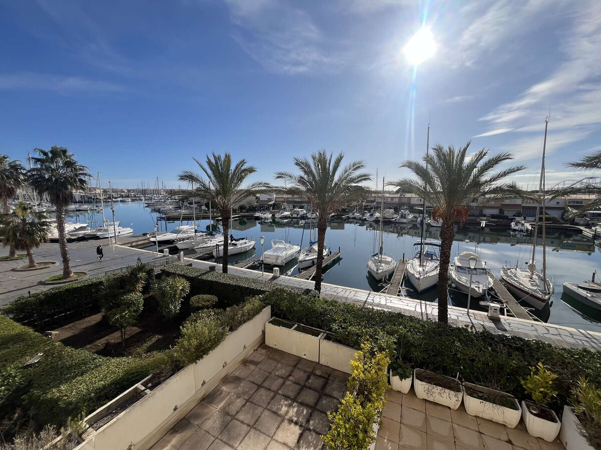 Studio Cap d'Agde, parking et piscine, vue port - Photo 14