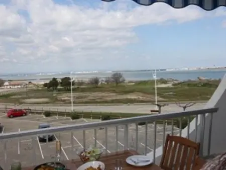 Appartement 2 pièces cabine climatisé, vue mer à Port Camargue : photo 2