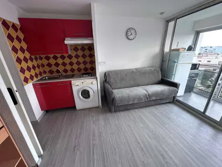 Studio cabine rénové 4 pers, piscine au Grau-du-Roi : photo 10