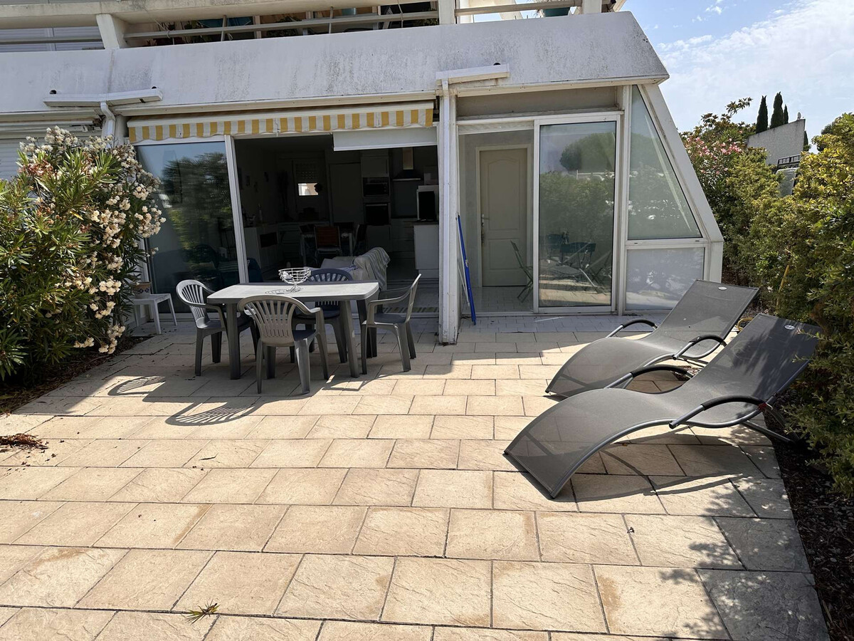 Appart 3 pièces, jardin 48m² sud à Port Camargue - Photo 2