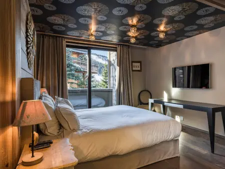 Chalet 7 chambres Courchevel : piscine, spa et services inclus - Photo 11