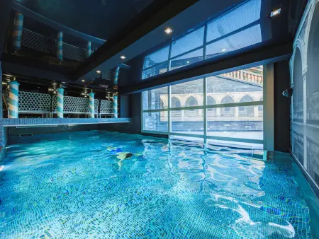 Chalet 7 chambres Courchevel : piscine, spa et services inclus - Photo 20