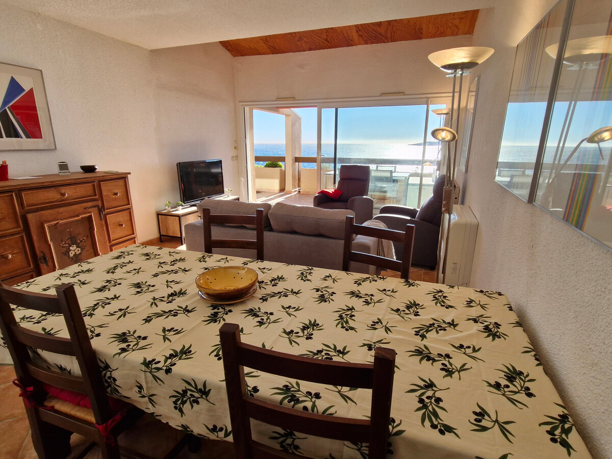 Appartement 2 pièces climatisé, terrasse vue golfe à Ste-Maxime - Photo 9