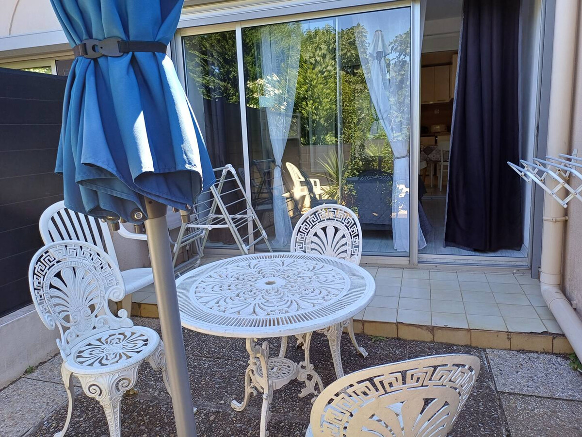 T2 parking privé à Balaruc-les-Bains, 1,5 km thermes - Photo 10