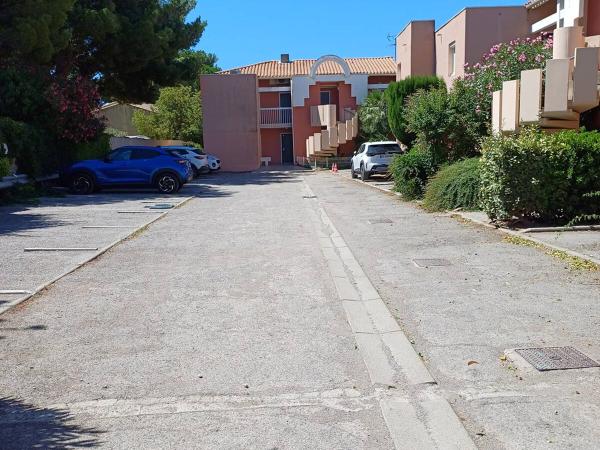 T2 parking privé à Balaruc-les-Bains, 1,5 km thermes - Photo 12