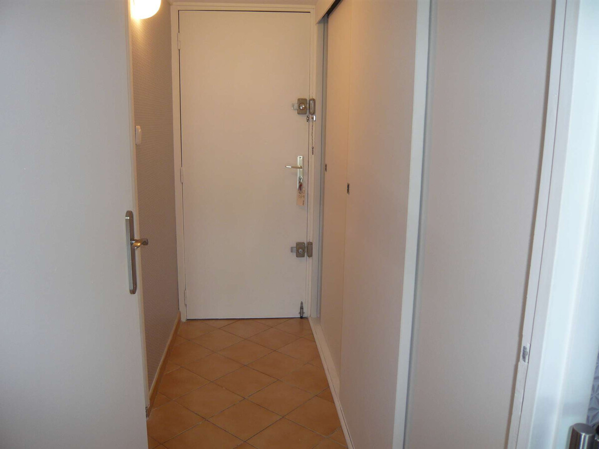 Studio cabine 31 m² avec terrasse sud et parking Port Camargue - Photo 13