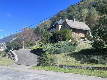 Maison spacieuse avec parking et balcon à Cauterets - Photo 1