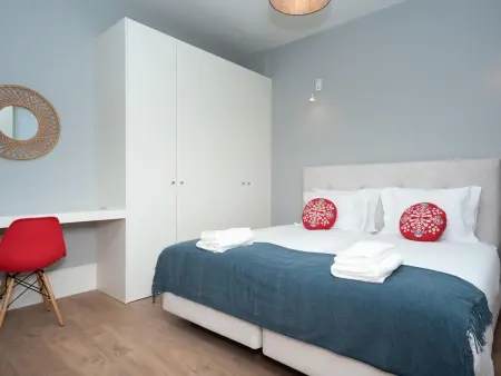 Appart 3 chambres rénové, centre Porto : photo 10