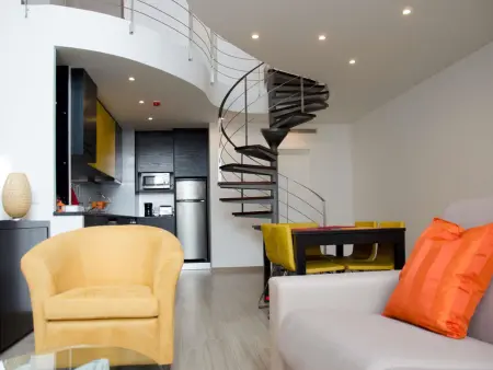 Studio Loft Porto Náutico Spa avec piscine et vue ville : photo 2