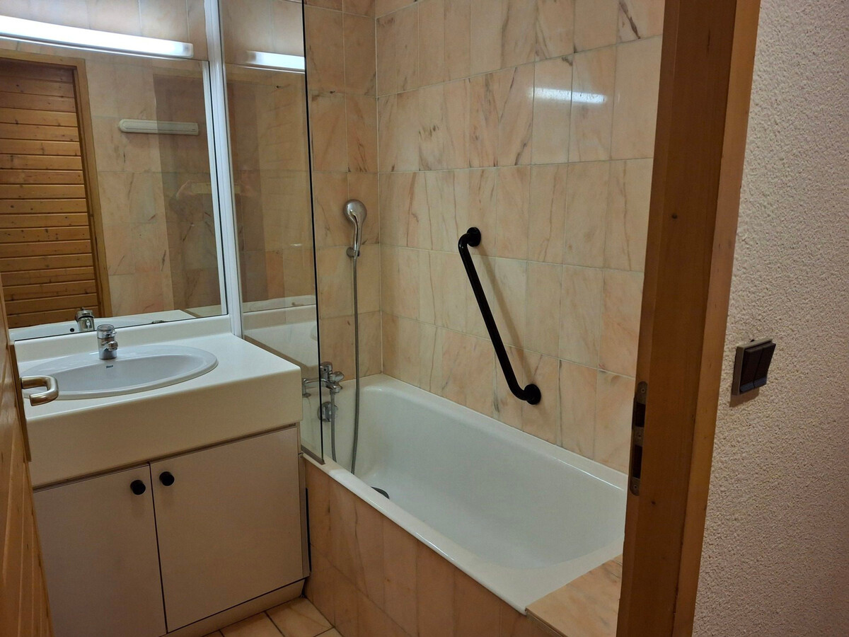 Studio 30m² centre Brides-les-Bains, parking et WiFi - Photo 6