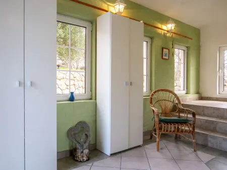 Maison Alma à Karlobag, 80 m de la plage : photo 14