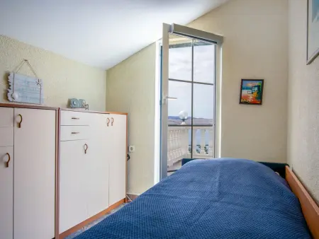 Maison Alma à Karlobag, 80 m de la plage : photo 17