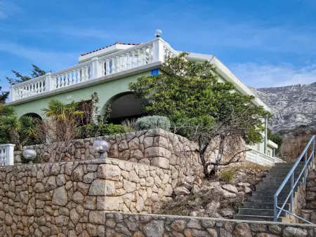 Maison Alma à Karlobag, 80 m de la plage : photo 31