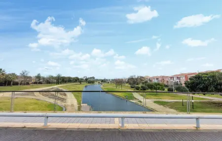 Grand appartement familial avec piscine et terrasse à Chipiona : photo 9