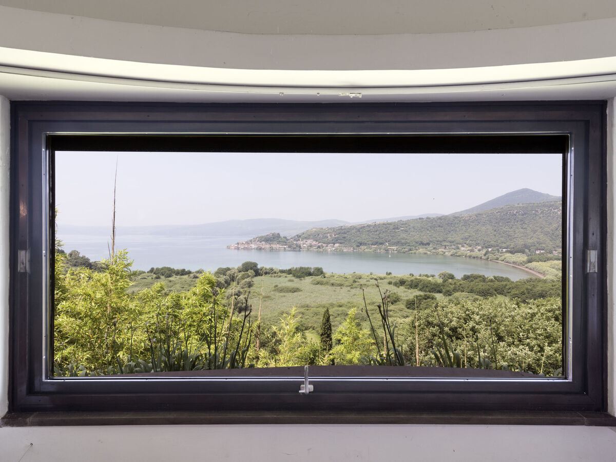 Villa Miralago avec piscine et vue lac à Trevignano - Photo 11