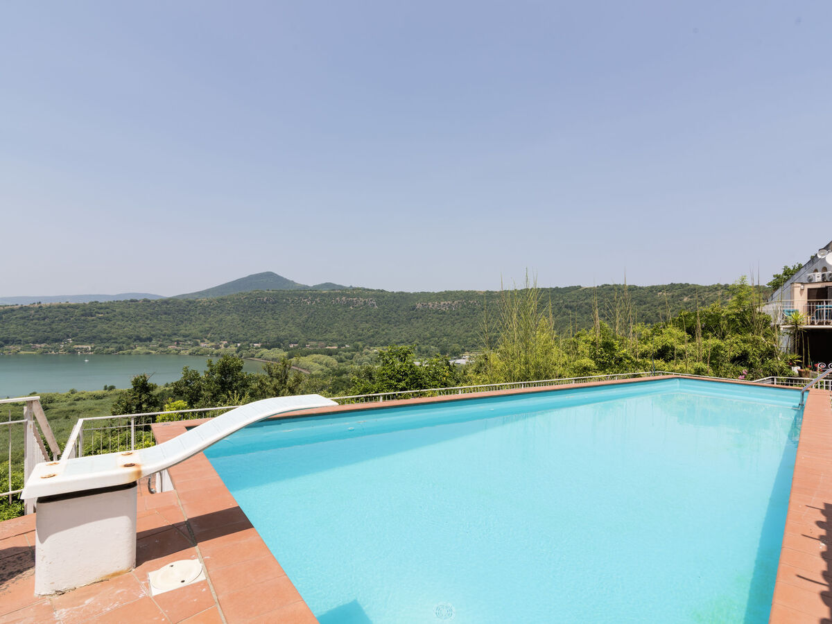 Villa Miralago avec piscine et vue lac à Trevignano - Photo 33