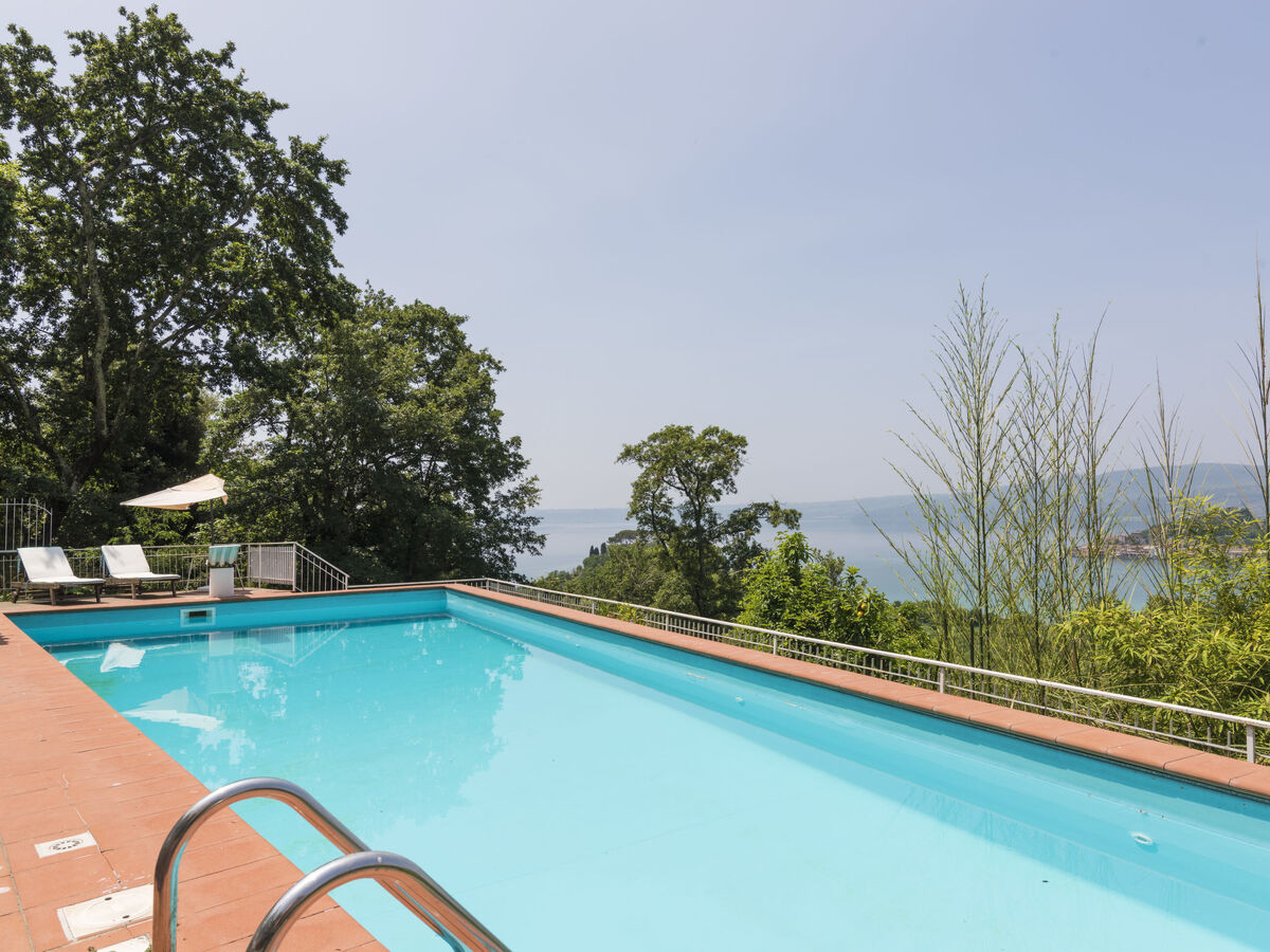 Villa Miralago avec piscine et vue lac à Trevignano - Photo 37