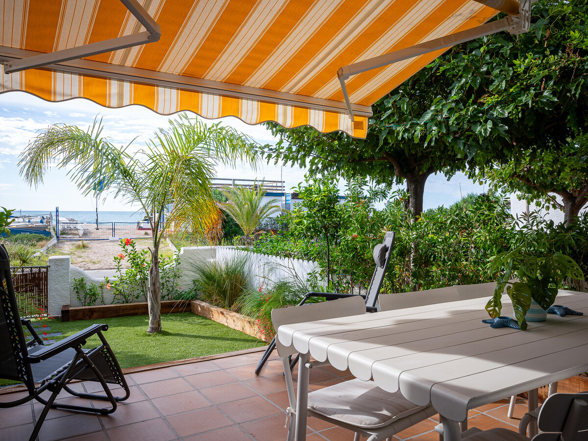 Maison 3 étages vue mer à Creixell avec terrasse - Photo 1