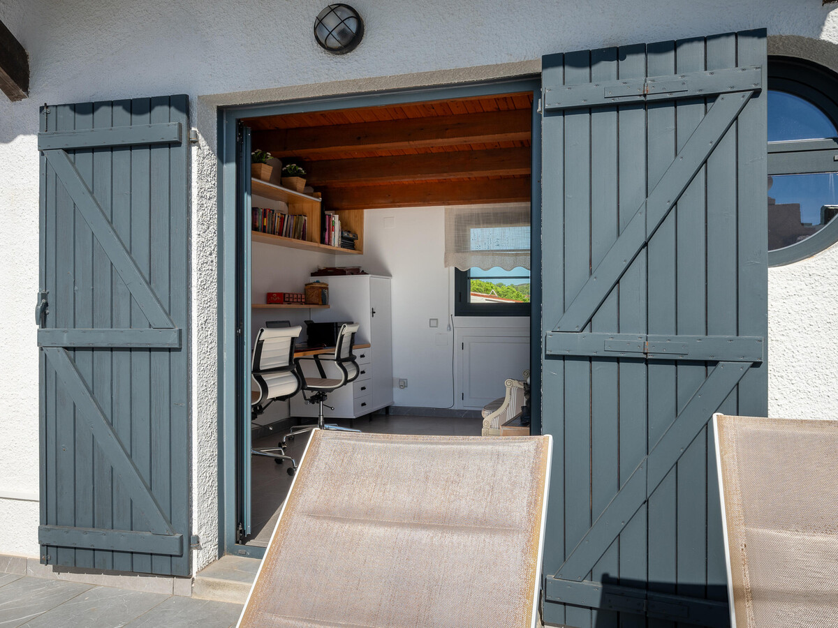 Maison 3 étages vue mer à Creixell avec terrasse - Photo 29