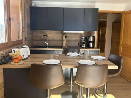 Appartement contemporain proche des pistes à Méribel, balcon Sud : photo 3