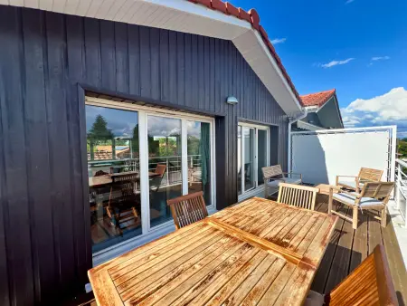 Location appartement à La Teste de Buch, Duplex T3 avec parking privé, près du port à La Teste de Buch