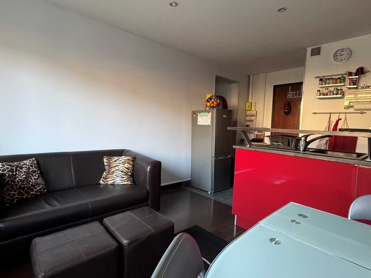 T2 lumineux avec grand garage privé à Aix-les-Bains - Photo 1