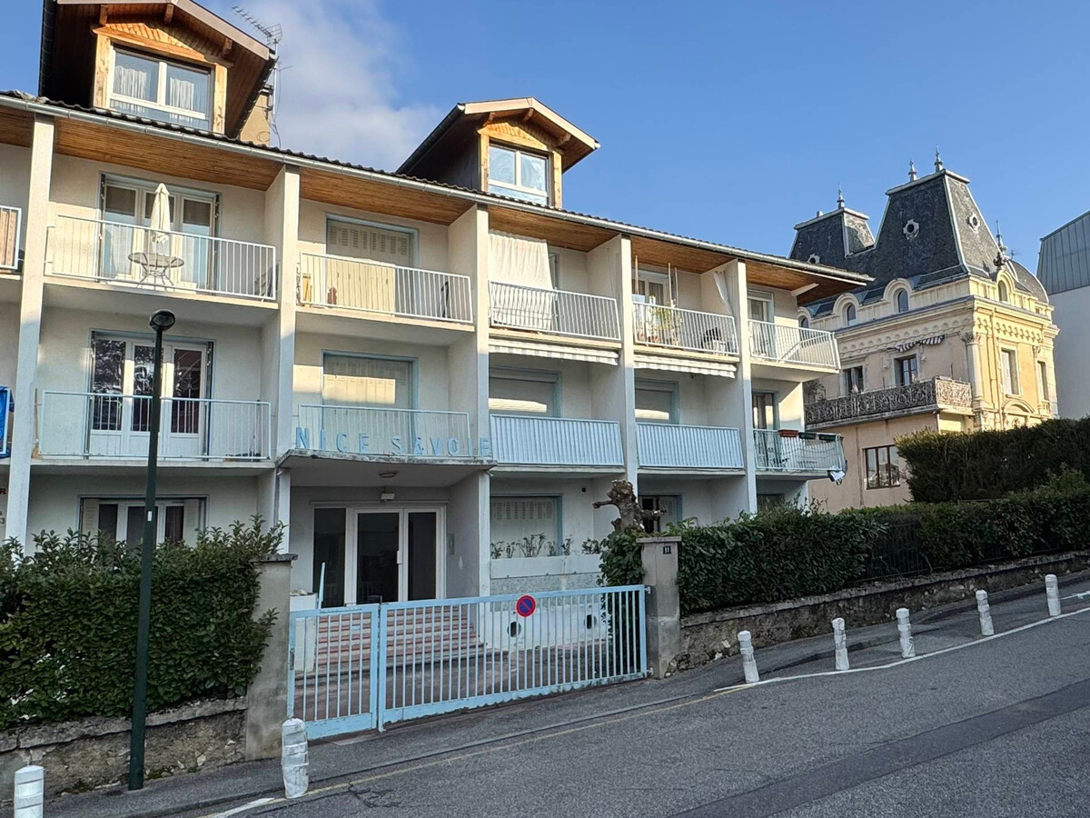 T2 lumineux avec grand garage privé à Aix-les-Bains - Photo 11