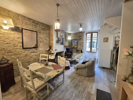 Gîte climatisé à Beynac, terrasse et parking privé : photo 7
