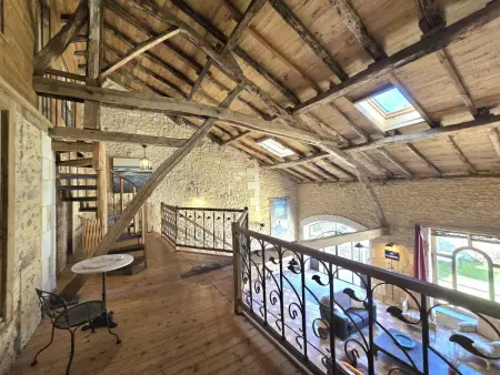 Location gite à Champagnac de Belair, Gîte lumineux 3 chambres avec WiFi et parking à Champagnac-de-Belair