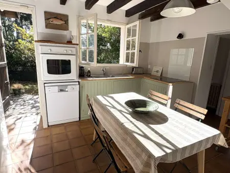 Villa familiale avec jardin clos de 1 000 m² à Piraillan, Lège-Cap-Ferret : photo 6