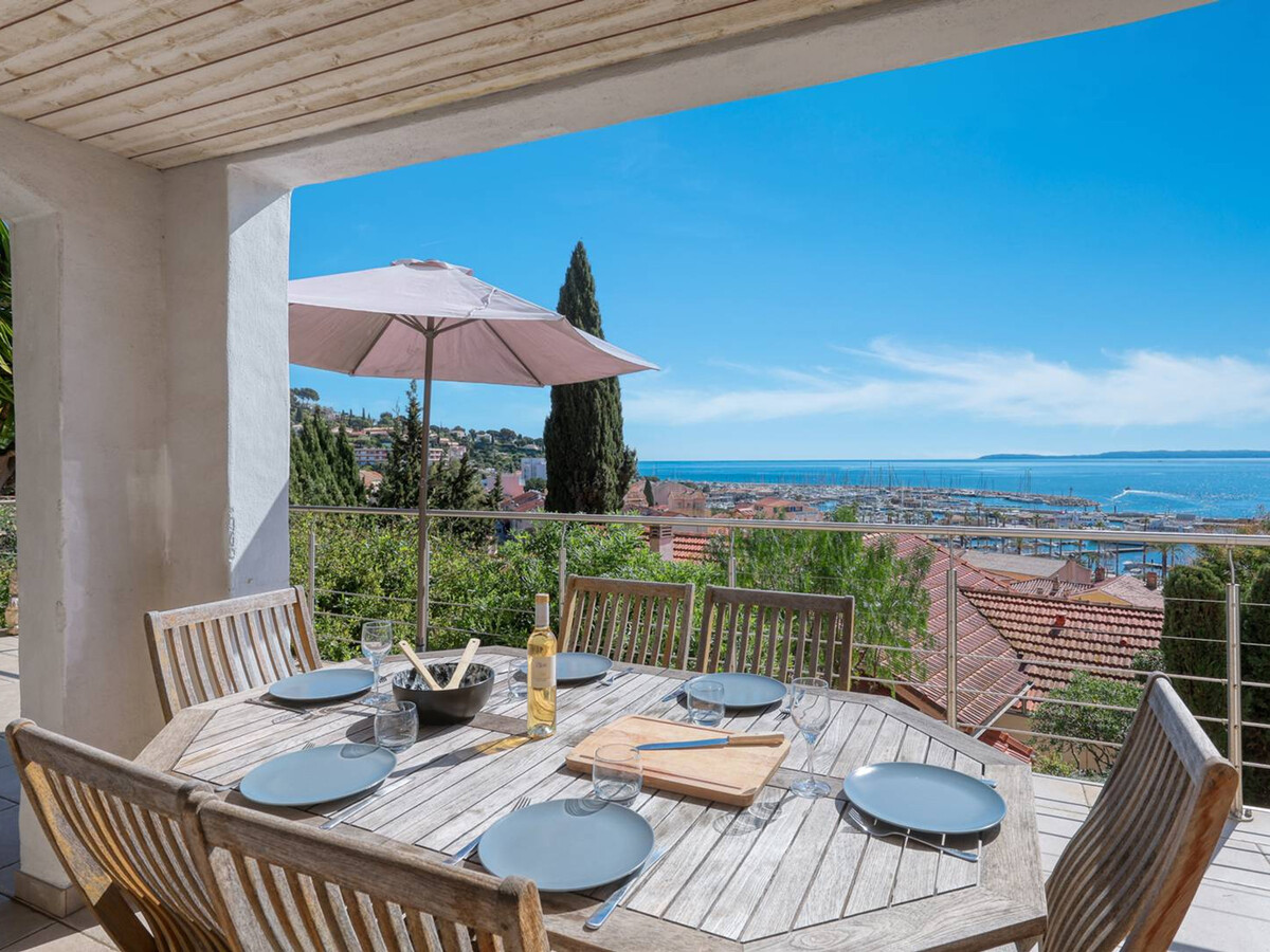 Villa climatisée vue mer et port au Lavandou, 200m plage - Photo 3