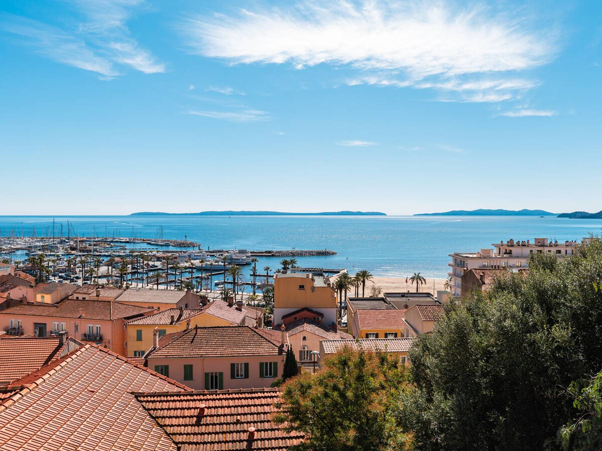 Villa climatisée vue mer et port au Lavandou, 200m plage - Photo 5