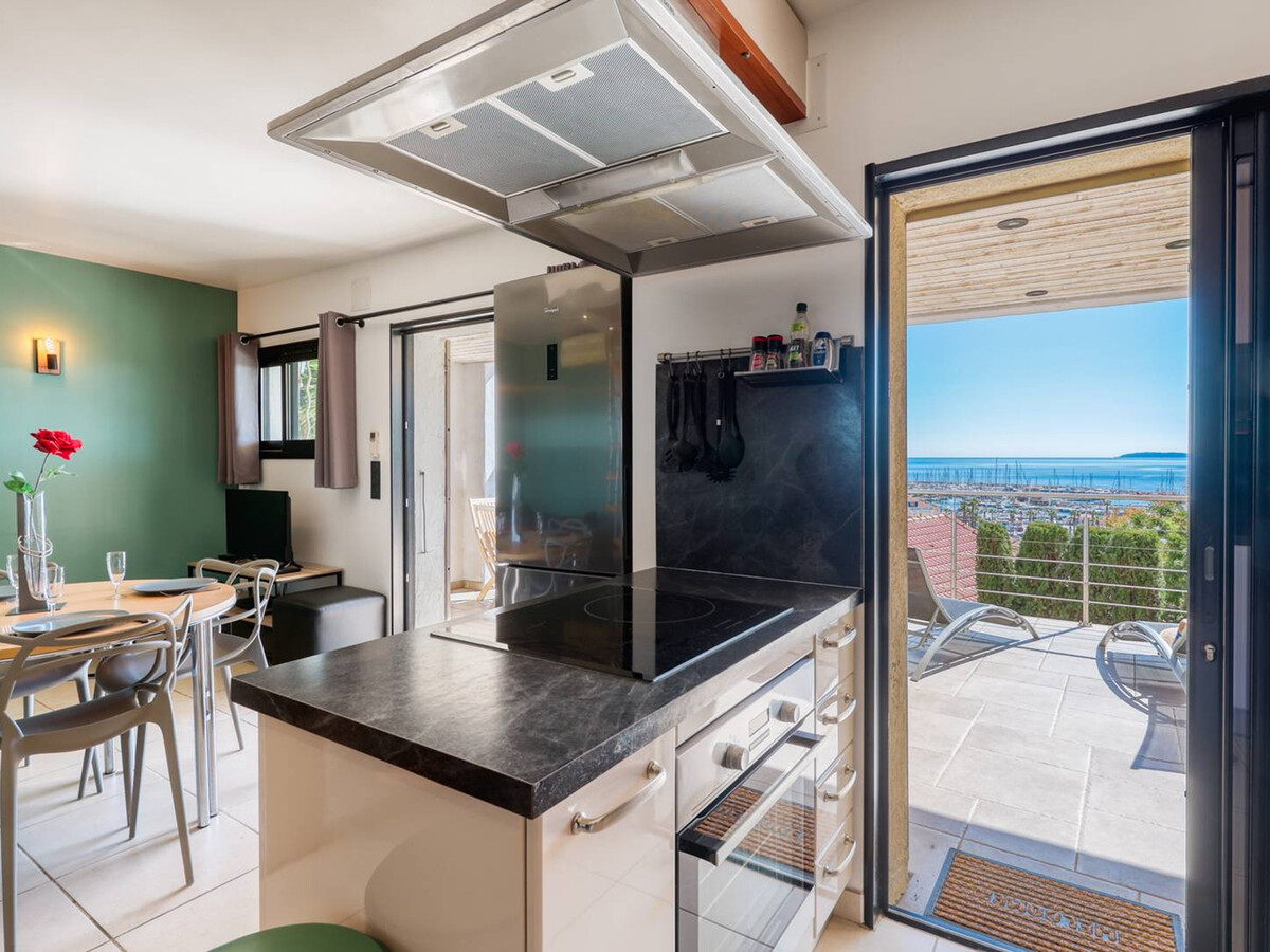 Villa climatisée vue mer et port au Lavandou, 200m plage - Photo 10