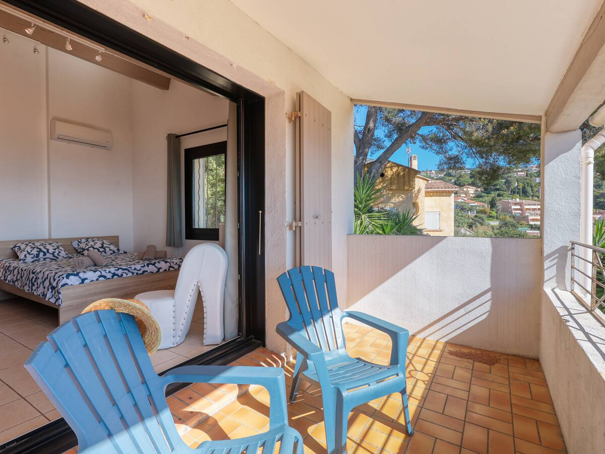 Villa climatisée vue mer et port au Lavandou, 200m plage - Photo 11