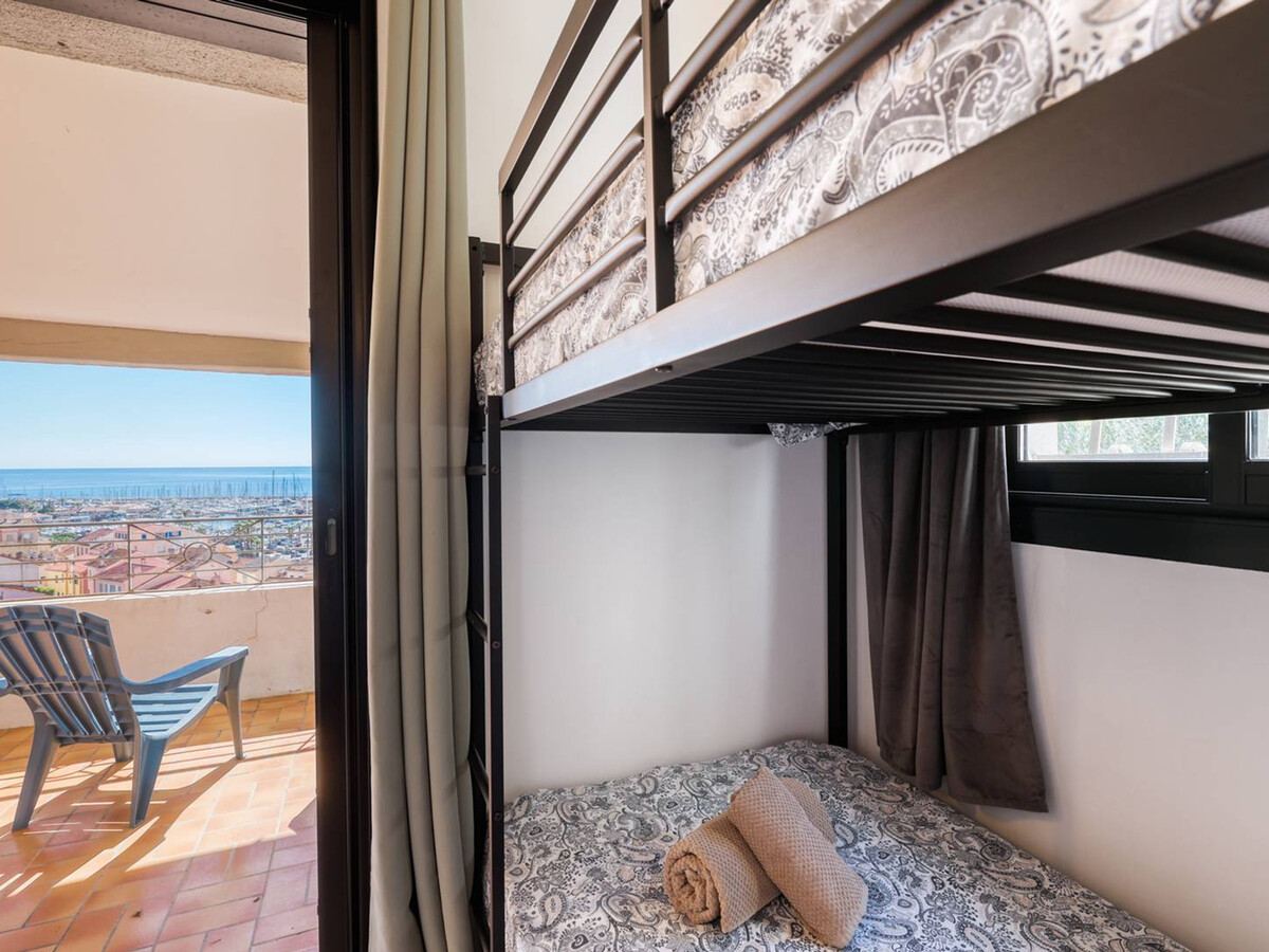 Villa climatisée vue mer et port au Lavandou, 200m plage - Photo 21