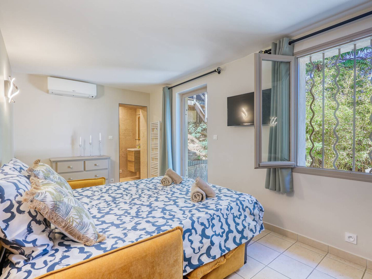 Villa climatisée vue mer et port au Lavandou, 200m plage - Photo 26