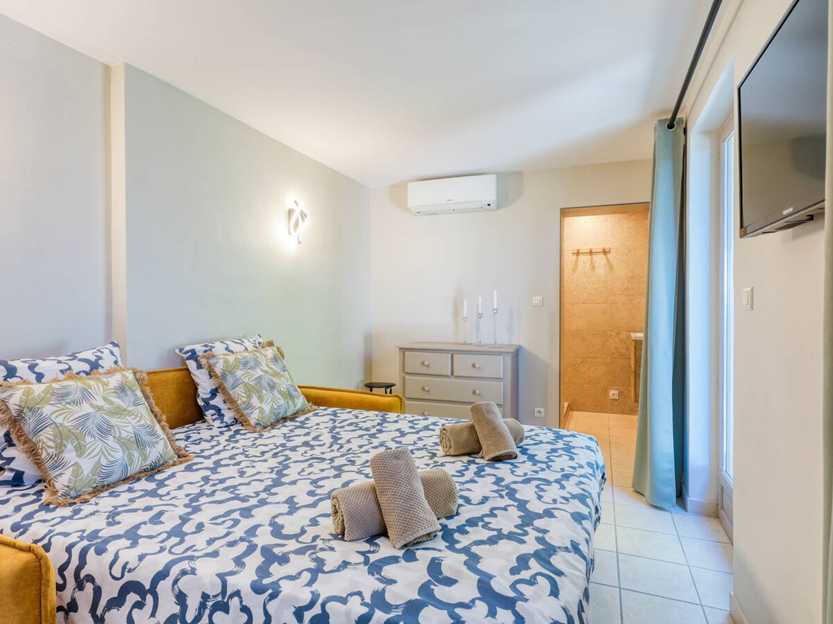 Villa climatisée vue mer et port au Lavandou, 200m plage - Photo 27
