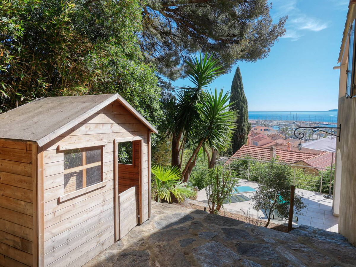 Villa climatisée vue mer et port au Lavandou, 200m plage - Photo 31